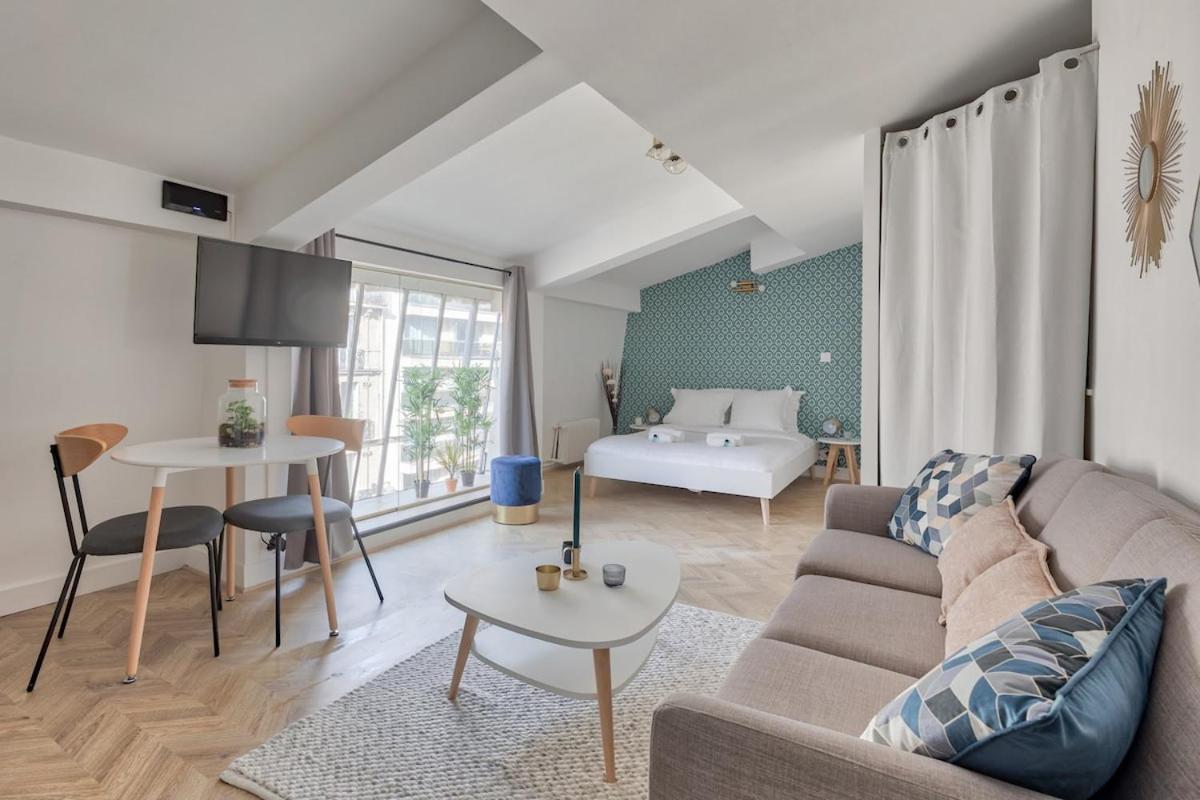 Appartement Rénové proche Arc Triomphe - 2P Paris Extérieur photo
